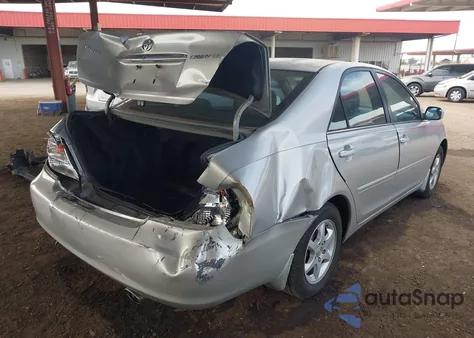 2004 Toyota Camry Le z USA, uszkodzony, nr VIN 4T1BE32K14U306595